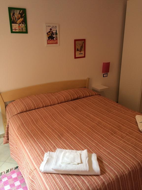Dama Di Roma Hotel Cameră foto