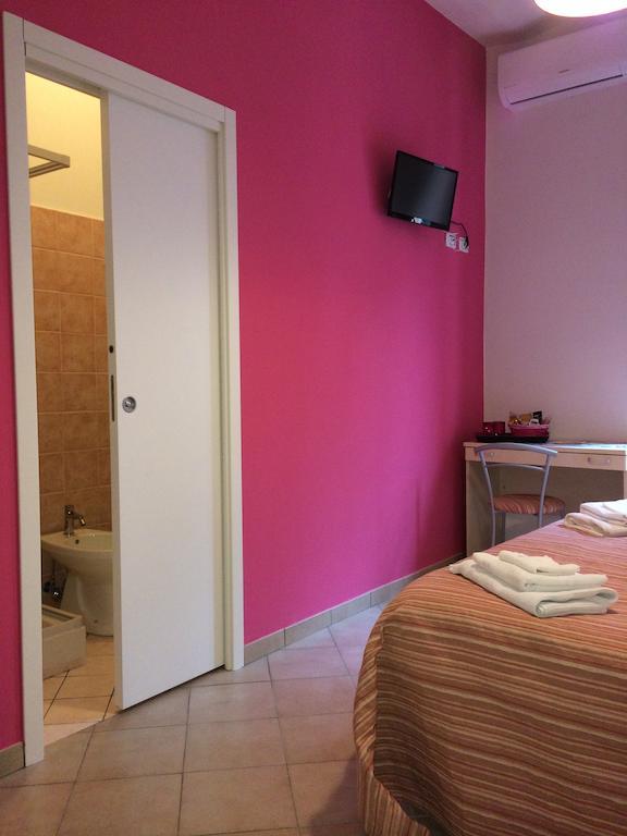 Dama Di Roma Hotel Cameră foto